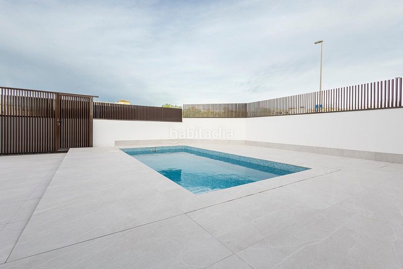 Foto 7aa3a074-09fb-49dd-b3fe-8d84e7b7776b. Maison jumelée avec parking piscine dans Desamparados - Hurchillo - Torremendo Orihuela