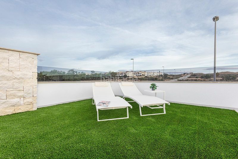 Foto b715c81b-bb35-4cb6-abd3-0b8ca8216fde. Maison jumelée avec parking piscine dans Desamparados - Hurchillo - Torremendo Orihuela