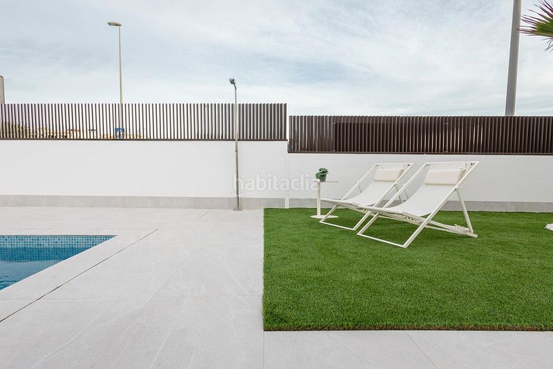 Foto cbb3c76a-c580-4c12-9d2a-e13f04d68ce4. Maison jumelée avec parking piscine dans Desamparados - Hurchillo - Torremendo Orihuela