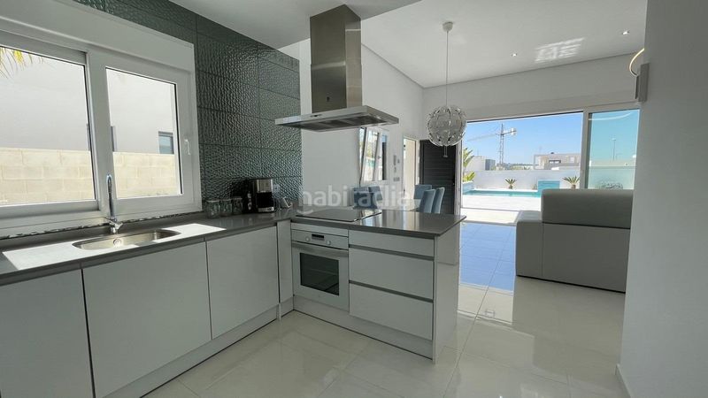 Foto 541d31c4-9869-421d-884d-6503f6b5b1e4. Xalet amb aparcament piscina a Rafal