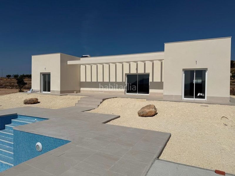 Foto 3866a422-9bf9-4622-9402-4ce3e26f076f. Xalet amb piscina a Pinoso