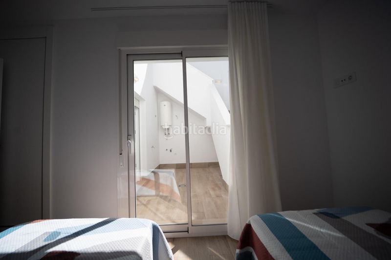 Foto d46df7e2-ce3b-46ae-a1e7-03b0e7231a59. Casa adossada amb aparcament piscina a San Javier San Javier