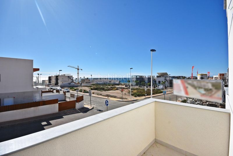 Foto 6e286a21-8391-4e76-802d-3378da3b6fc8. Casa pareada modernas villas adosadas con vistas al mar en puerto en Mazarrón