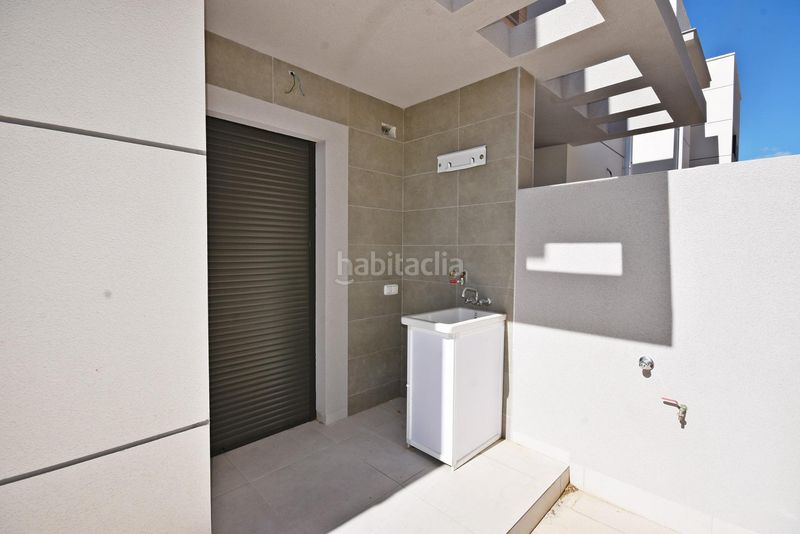 Foto b9538ed8-0474-4566-8bf3-3445681cf38a. Casa pareada modernas villas adosadas con vistas al mar en puerto en Mazarrón