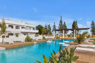 Penthouse in Las Lomas de Rame-Bahía Bella. Complejo residencial de nueva construcción cerca de serena golf