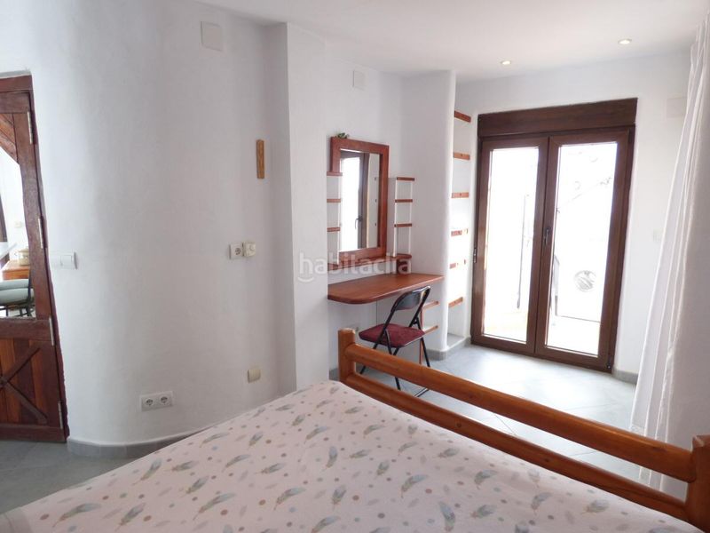 Foto 50c71a2e-f78d-4ee1-96b7-0e51ecbffa3d. Casa amb xemeneia a Canillas de Aceituno