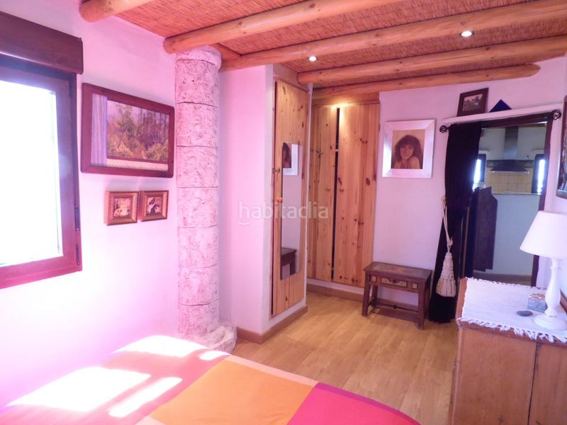 Foto adb14197-2e98-4a82-b930-7410c8e7a0d5. Casa amb xemeneia a Canillas de Aceituno
