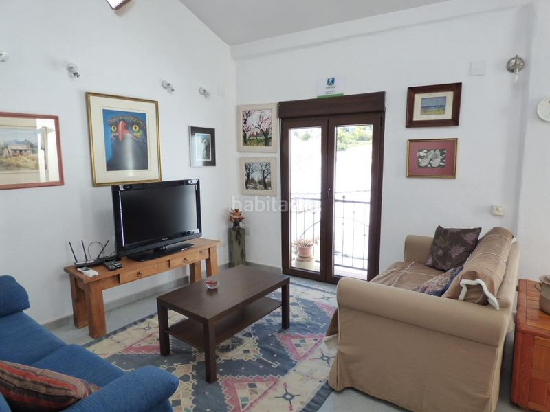 Foto c7a3ec22-6a6a-46ac-99f1-21ba64897937. Casa amb xemeneia a Canillas de Aceituno