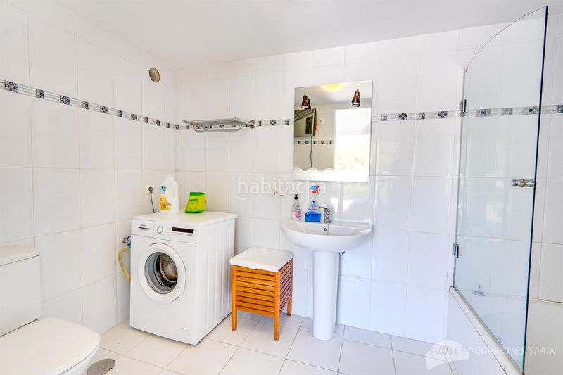 Foto 4f475aef-7aa8-4c75-82f6-40d5fa74e3d6. Casa amb xemeneia a Cómpeta