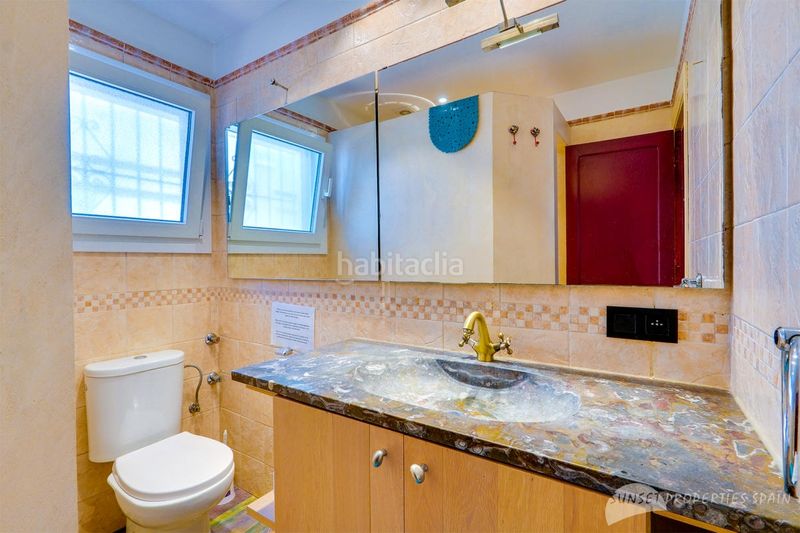 Foto d2464393-121e-488f-a129-6ed5df4cf8a3. Casa amb xemeneia a Cómpeta