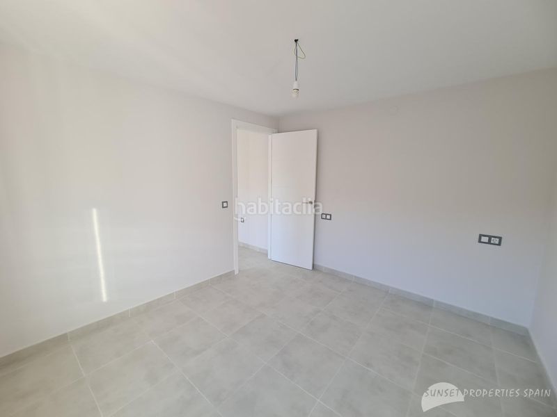 Foto 41277e62-c0de-4ba2-b970-3dd904f88b2c. Casa aparellada a Almáchar