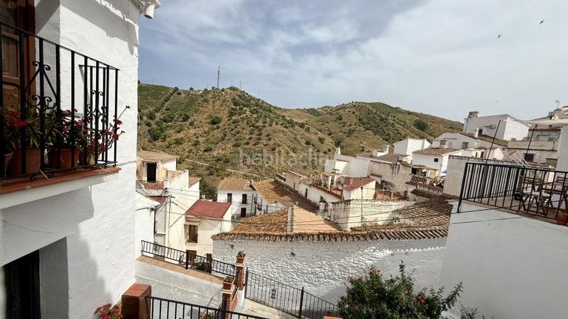 Foto 44f66bbc-1935-4b0a-af65-be364efabebc. Casa aparellada amb piscina a Almáchar