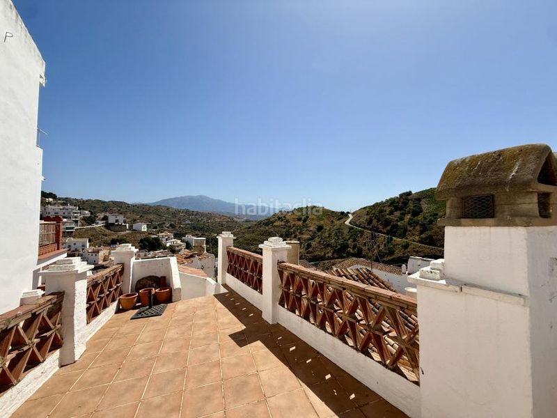 Foto 6e907893-f807-4528-9949-6b7b10319dc2. Casa aparellada amb piscina a Almáchar