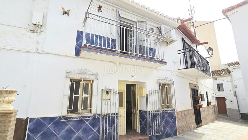 Foto 277a82c1-10d8-4ee9-aedc-e1d8280a788a. Casa aparellada a Benamargosa