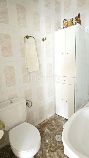 Foto b364fae7-ce05-4d3a-85bc-1eef0b22994d. Casa aparellada a Benamargosa