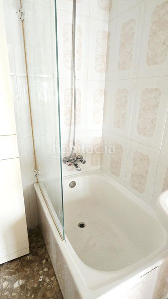 Foto df85dda1-bd8d-490c-9222-92b146911f80. Casa aparellada a Benamargosa