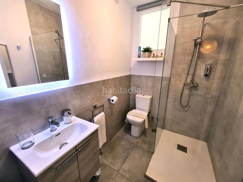 Foto f21f19ce-daec-42cb-b65e-31e5e4ee37dc. Edifici a Cómpeta