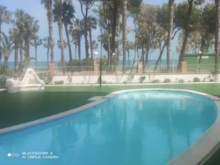 Appartement  Carrer les roquetes 5. Venta de apartamento en primera linea de playa, 2 dormitorios