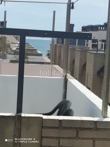 Foto 0dd8f95b-c860-42c9-b2bc-e08f99e0becd. Casa adossada amb xemeneia calefacció aparcament a Oropesa del Mar