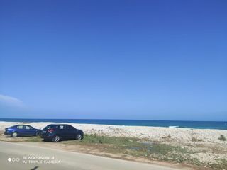 Xalet a Alcossebre. Villa reformada en primera linea de playa con amplia parcela, ca