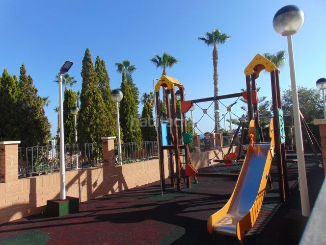 Foto 3e4873e0-b05e-4be6-9cae-76ff34a5664b. Apartament amb aparcament piscina a Acapulco Oropesa del Mar