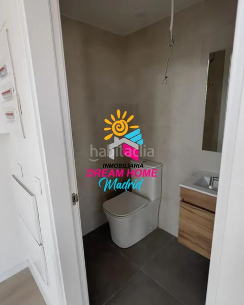 Foto e3f62bd8-5b03-414a-aa2e-c4d629807ffe. Pis amb piscina a Villaverde Alto Madrid