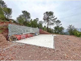 Terreno residenziale  Corba. Solar urbanizable en venta de 2.700m en vacarisses con excelente
