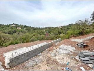 Terreno residenziale  Corba. Solar urbanizable en venta de 2.700m en vacarisses con excelente