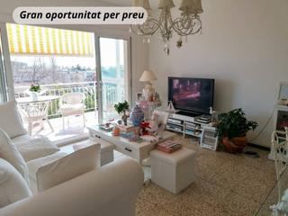Pis a S´Agaró. Os presentamos una vivienda única en venta, ubicada en el corazó