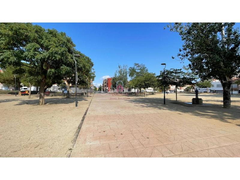 Foto 9827f065-50e1-4fc2-9424-bada9f0561ab. Piso  seminuevo en venta tocando avda. de barcelona de 35m construidos. en Terrassa