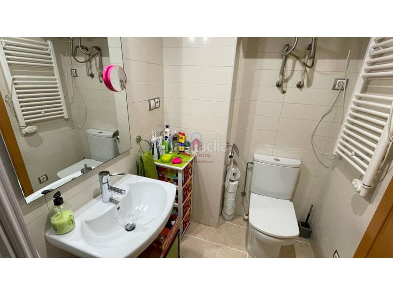Foto 9b93eca9-5768-45ed-bf0c-8ca15cd96baa. Piso  seminuevo en venta tocando avda. de barcelona de 35m construidos. en Terrassa