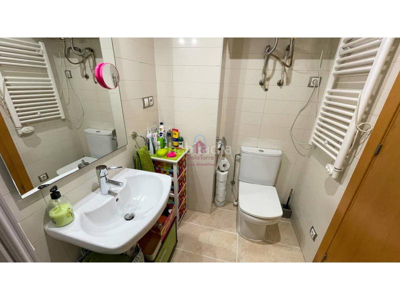 Foto cc10e793-3cbd-48d4-b2f1-2a4a34d70612. Piso  seminuevo en venta tocando avda. de barcelona de 35m construidos. en Terrassa