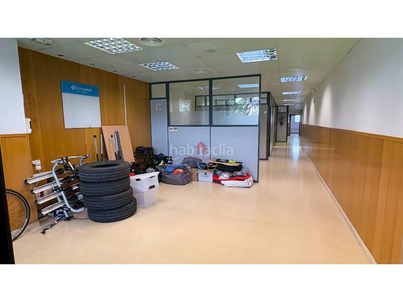Foto 0f3c3442-edad-4808-979a-50e62907a9e9. Alquiler local comercial en transversal 224 local comercial en alquiler en st. pere, carrer transversal en pleno eje comercial del barrio tocando al mercat del trio en Terrassa