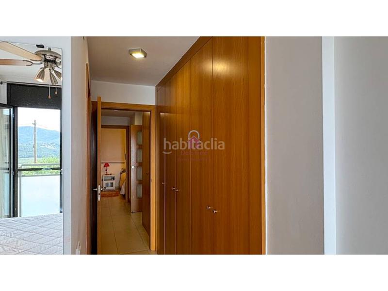 Foto b43cc99c-9bf6-481f-a8eb-c413353f50e4. Piso  en venta en el centre del poble d, con salida a dos balcones y vistas espectaculares. en Ullastrell
