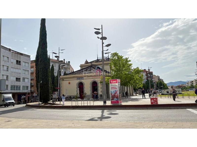 Foto 1a52101e-aa2a-4bcc-9146-25e40e950c7f. Piso espectacular planta baja en venta con entrada independiente esquinera en carrer bartomeu amat, st. pere con salida a pat en Terrassa