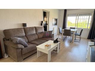 Appartement  Valls. Piso en venta equipado y semi amueblado con terraza comunitaria