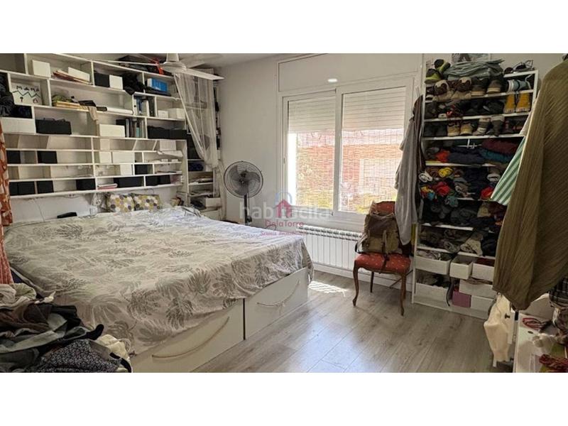 Foto 42d97018-5fb1-45b4-9ffe-979b62a0c76f. Casa pareada casa en en venta ca naurell de 210m construidos con salida a patio, dos terrazas y garaje. en Terrassa