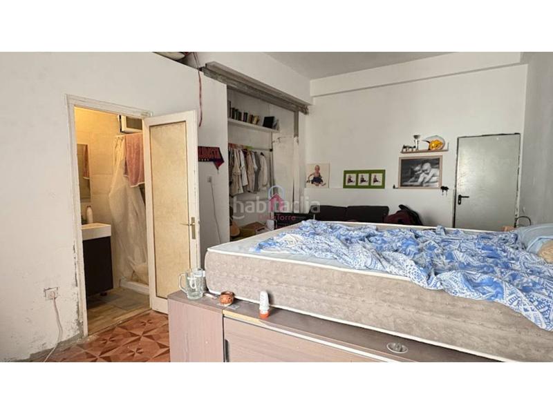 Foto a7a50112-c0e6-4c12-a97f-f348e2b4cf54. Casa pareada casa en en venta ca naurell de 210m construidos con salida a patio, dos terrazas y garaje. en Terrassa