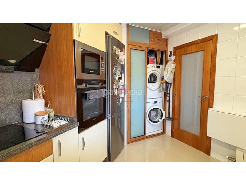 Foto 74d5007d-3833-4a26-9fb3-f45a1d6f96d6. Piso espectacular piso en venta de la clau en st. pere nord de 120m construidos con salida a 2 balcones. en Terrassa