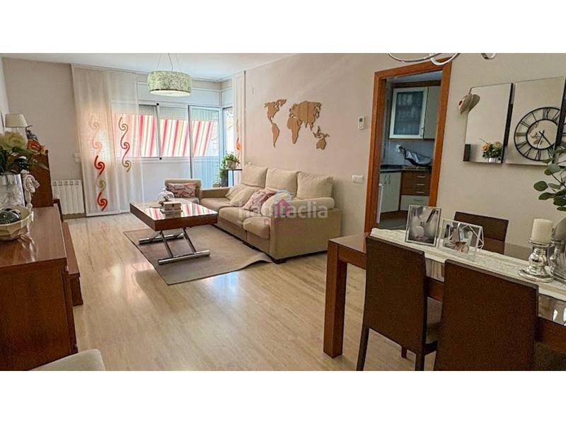 Foto e4d6d5aa-1b13-4f8c-b9dd-628805e43906. Piso espectacular piso en venta de la clau en st. pere nord de 120m construidos con salida a 2 balcones. en Terrassa