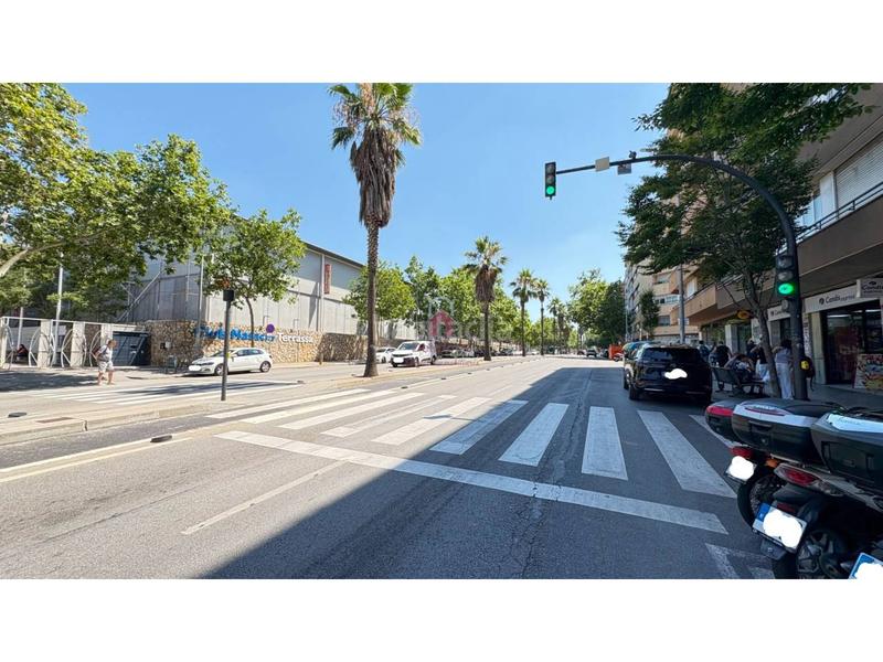 Foto cae8b0f7-e161-4717-860b-435a9c8bcec4. Rent business premise in Zona Esportiva Terrassa
