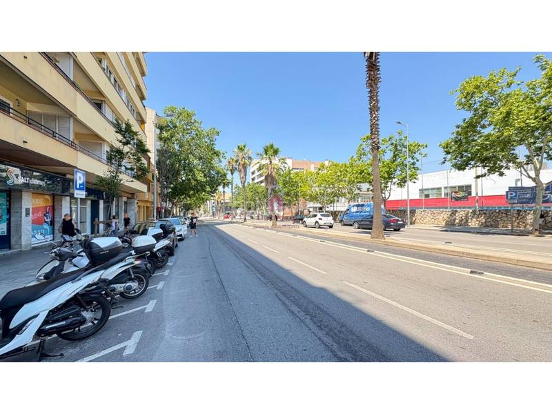 Foto e139915e-3001-4317-afbe-63ba999fd2ab. Rent business premise in Zona Esportiva Terrassa