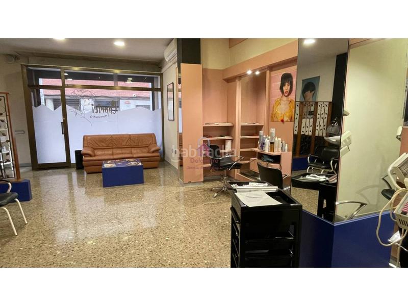 Foto 163d64ce-2f15-49eb-89ee-66d85e840123. Alquiler local comercial peluquería en alquiler en sant pere en Terrassa