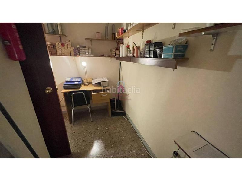 Foto 477354e3-fe6e-47a4-a9bc-14f8593a820f. Alquiler local comercial peluquería en alquiler en sant pere en Terrassa