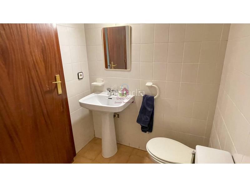 Foto cc7b9dd9-f573-402f-8268-07f677dbaaa9. Alquiler local comercial peluquería en alquiler en sant pere en Terrassa