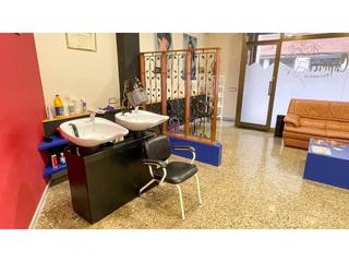 Location Local commercial  Bartrina. Peluquería en alquiler en sant pere terrassa
