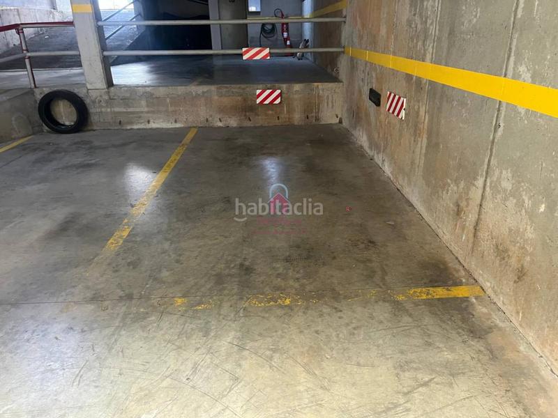 Foto c7e8ffef-610f-4ff6-a32f-fd0ae453b7fc. Piso  seminuevo en venta con parking y trastero, tocando avda. jaume i en Terrassa