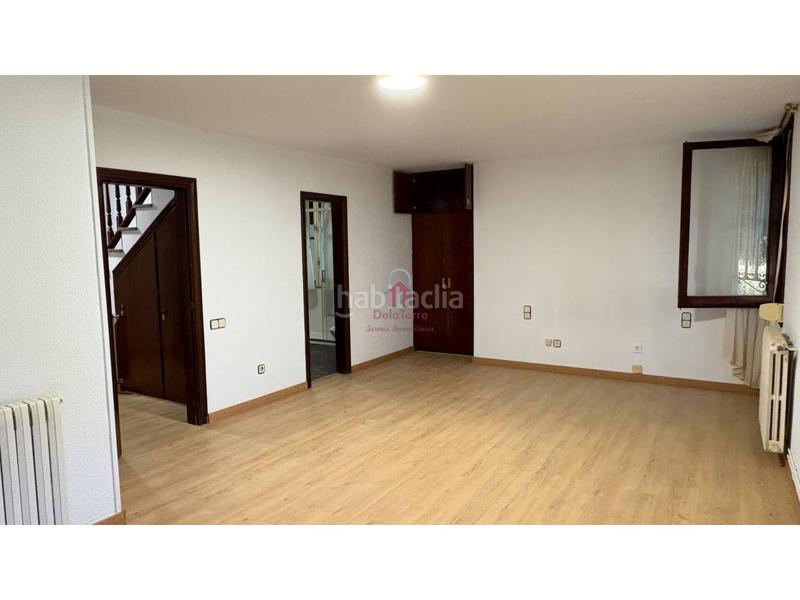 Foto 5eaededc-8c08-4f9a-84c6-cc1ebdda39d4. Casa  de 200m construidos en venta a 4 vientos en la urbanización font de lespardenya, en Terrassa