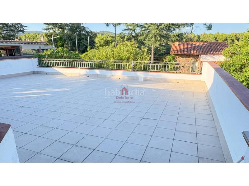 Foto fffacd36-b619-4166-b539-125fa0965f2a. Casa  de 200m construidos en venta a 4 vientos en la urbanización font de lespardenya, en Terrassa