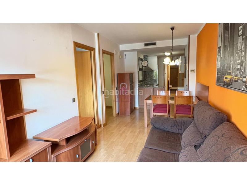 Foto 77493a63-63df-4048-8a0a-474fc2ff41dc. Piso  con patio interior y balcón mirador en venta seminuevo del año 2005 en Sant Pere Nord. en Terrassa